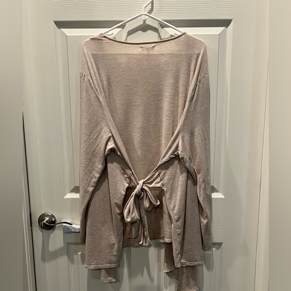 Maurices cardigan size 3x - Picture 2 of 3